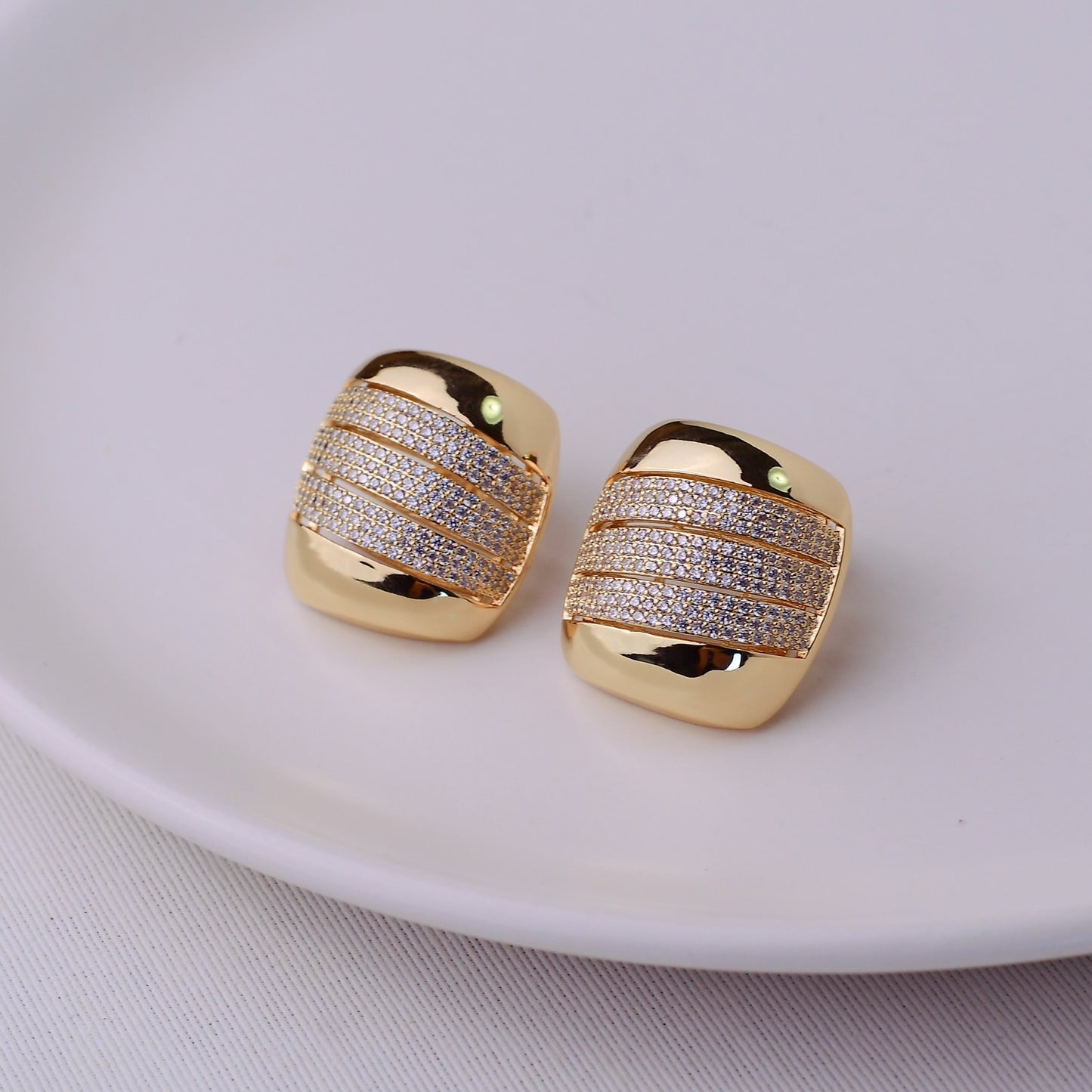SOPHIE SPARKLE EARRING