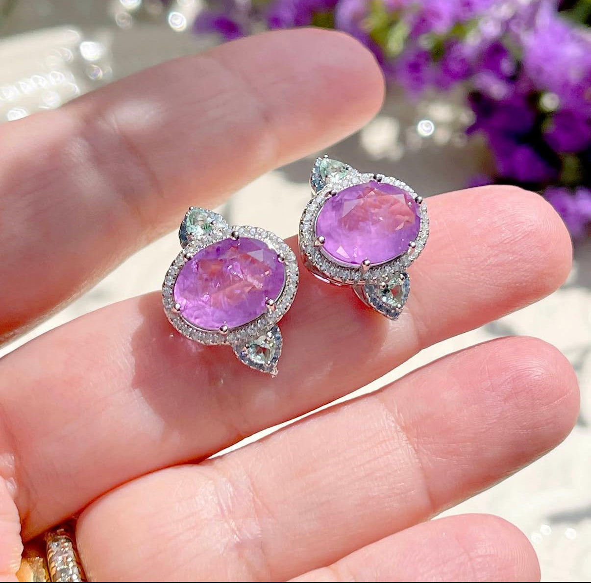 AME EARRING